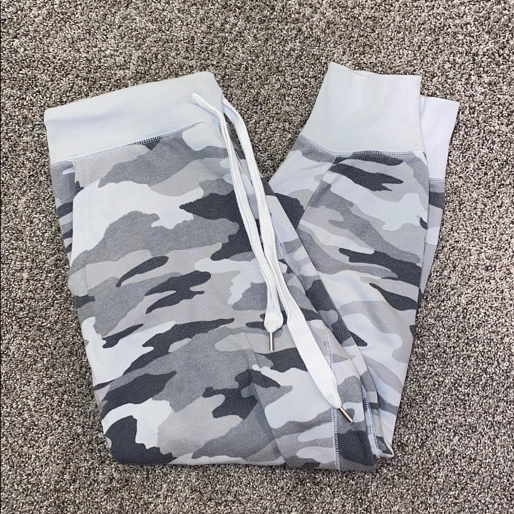 Aerie Camo Joggers